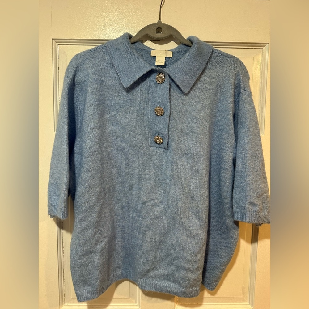H&M small blue short sleeve sweater with rhinestone detail buttons